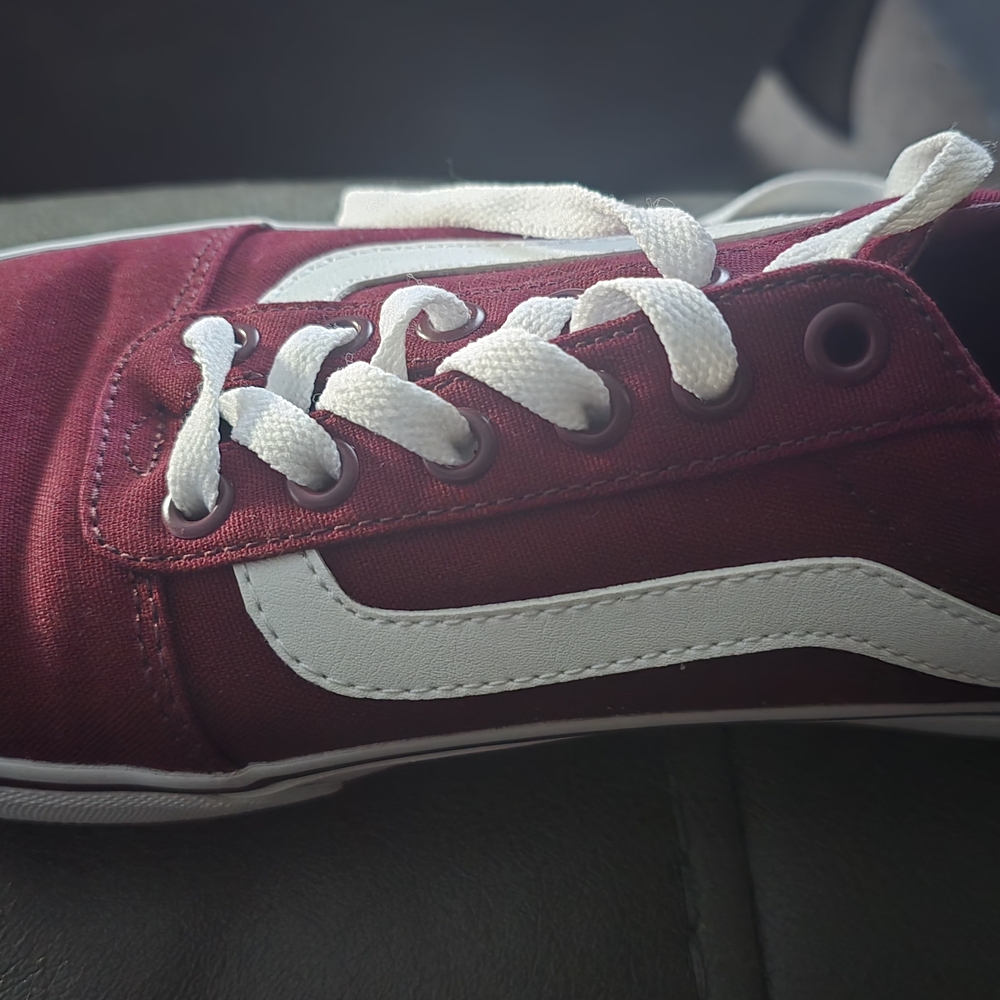 New Women Size 9